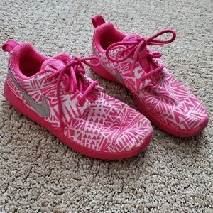 Girls size 13 like new Nikes